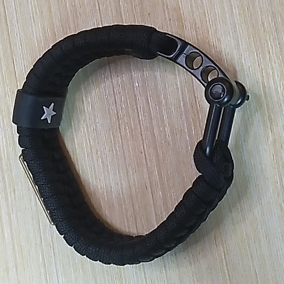 9-10 inches black bracelet emergency cord w Metal flag & never forget on it - Picture 4 of 5